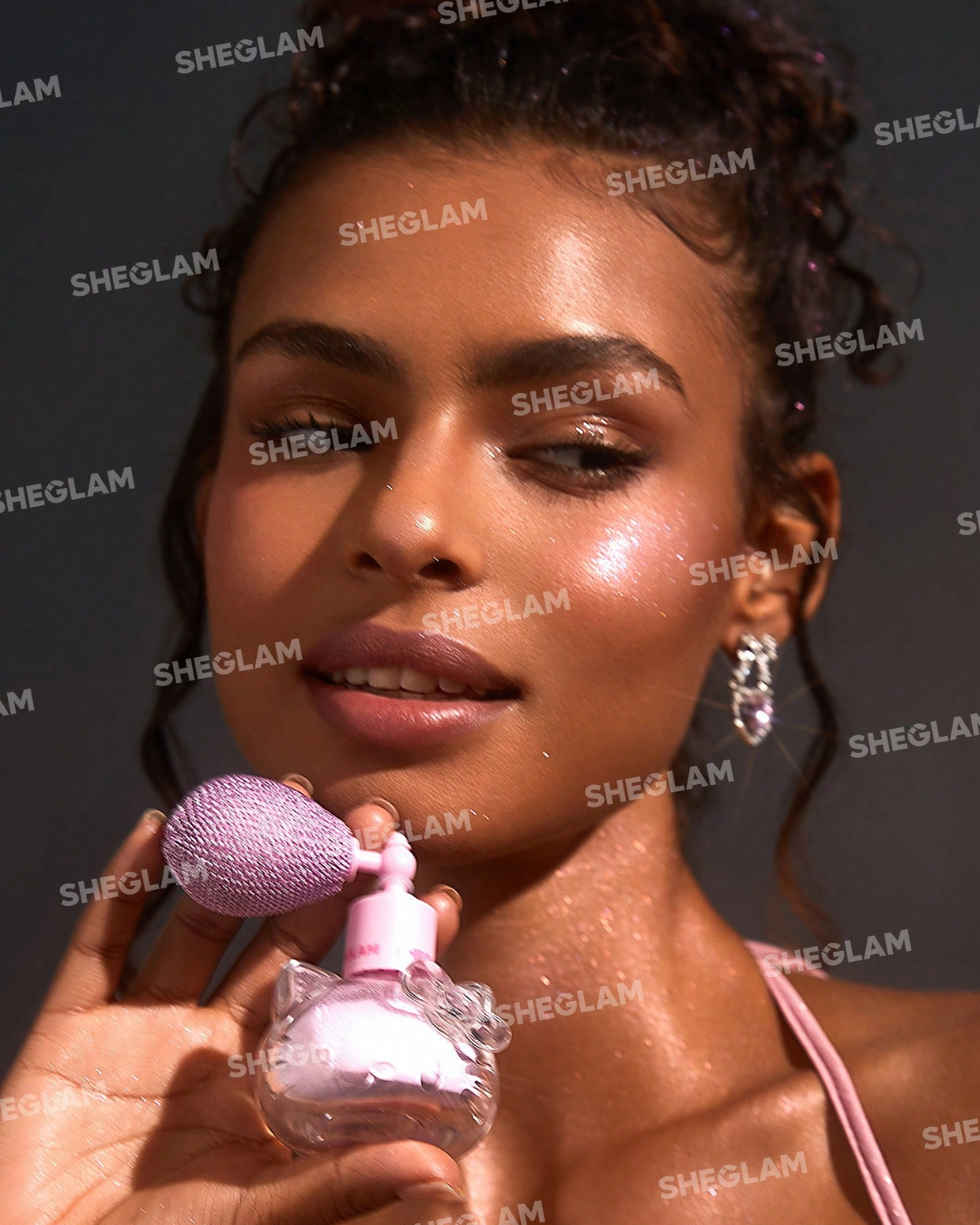 SHEGLAM Hello Kitty｜SHEGLAM Bow-Utiful Highlighting Body Mist-Kitty Glow