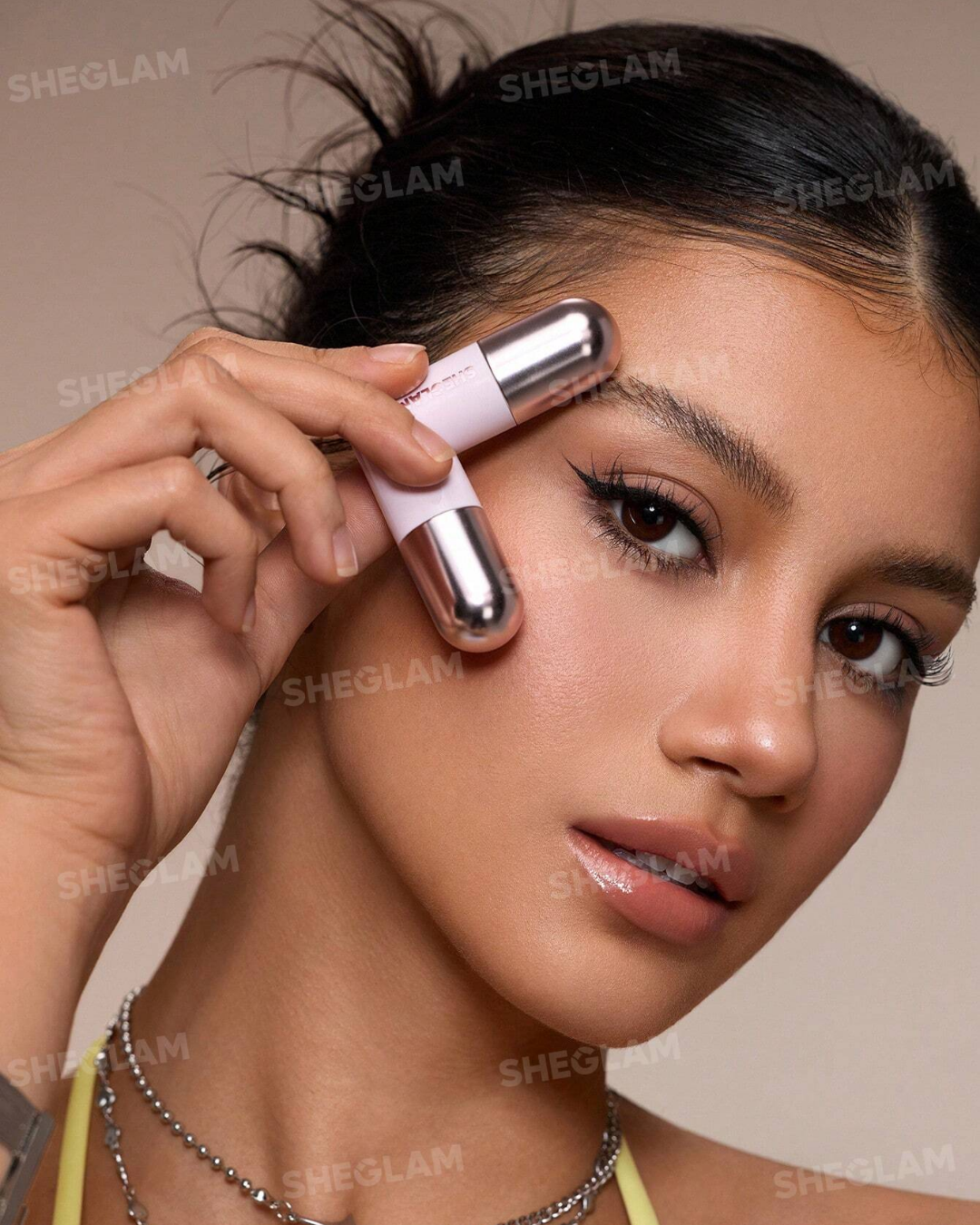 SHEGLAM Insta-Wing Heart Stamp Eyeliner