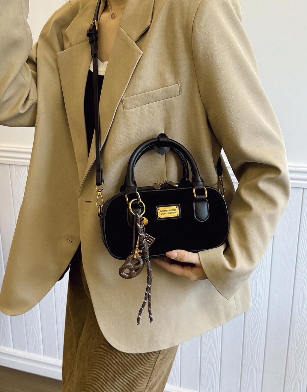 SHEIN Retro Bowling Bag For Women, New Fashion Crossbody Handbag With High-End Feel, Tote Shoulder Bag For Work