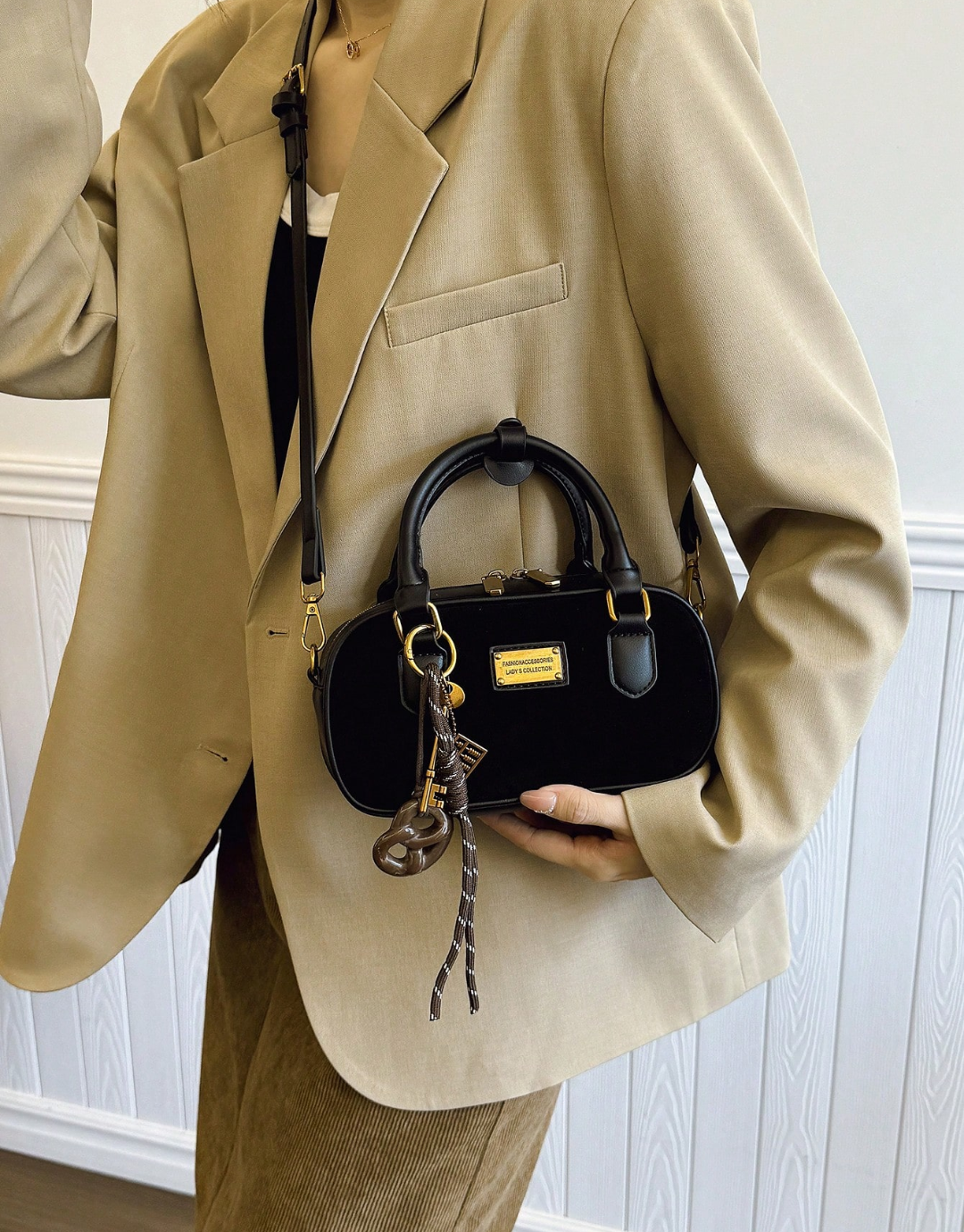 SHEIN Retro Bowling Bag For Women, New Fashion Crossbody Handbag With High-End Feel, Tote Shoulder Bag For Work